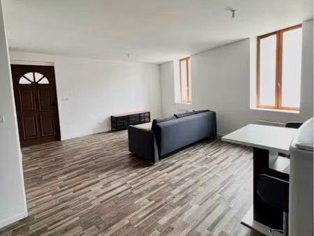 bel appartement meublé 50m² – lumineux – centre-ville – proche mairie & parcs