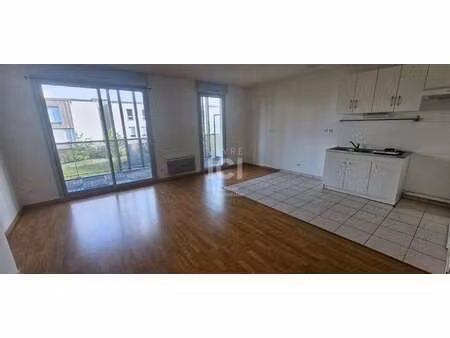 vente appartement 3 pièces à sainte-luce-sur-loire (44980) : à vendre 3 pièces / 63m² sain