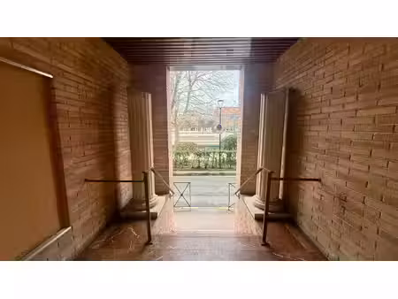 compans caffarelli - local commercial 147 95 m2 - place de l