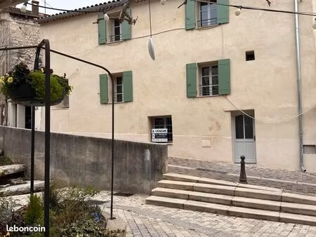 rare en centre historique maison 103 m² rénovée  3 chambres. studio indépendant possible  