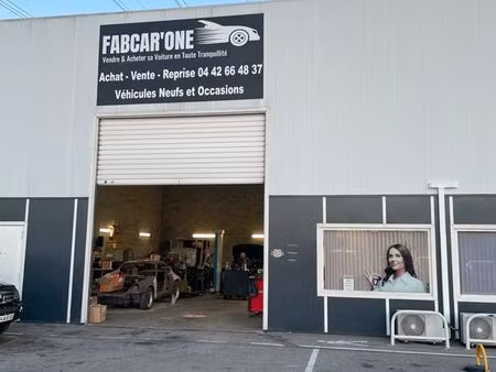 garage et point de vente automobile - droit au bail