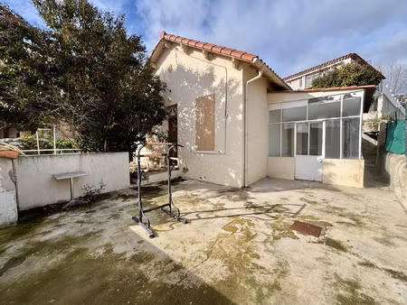 maison t3 de 37m2 avec jardin - secteur estaque