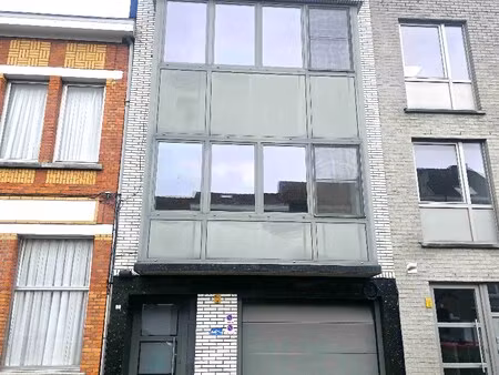 appartement te huur in sint-niklaas met 2 slaapkamers