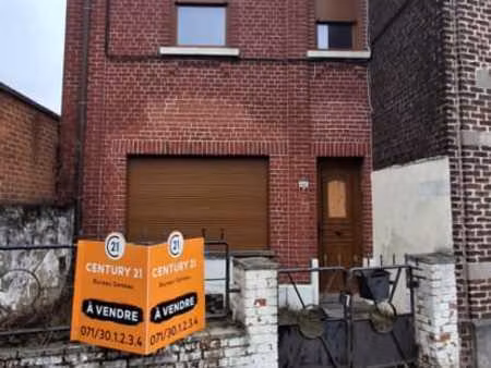 maison 3 chambres  cour et jardin