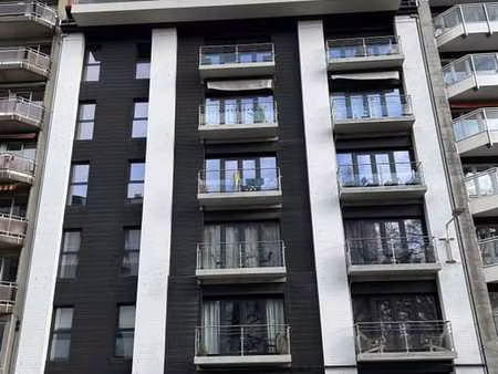 bel appartement 2 chambres avec garage