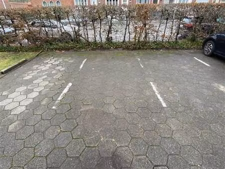 emplacement parking en extérieur à tournai