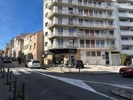 salon de coiffure - 13008 breteuil / perier