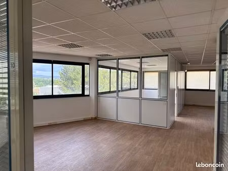 bureaux aix-la-duranne