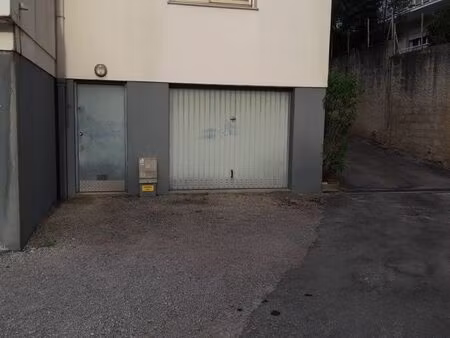 grand garage 42m2 quartier las sorbes