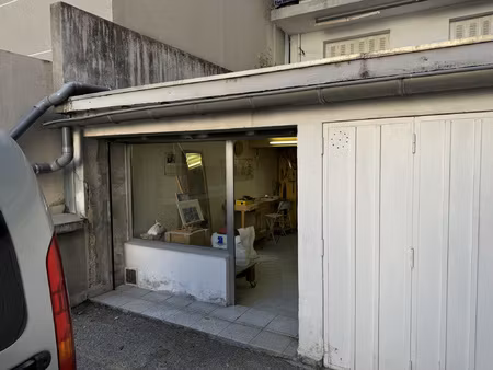 local commercial / atelier 19 84 m2 en copropriété