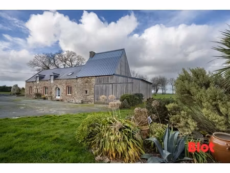 a vendre en exclusivité - blot dinan - maison de caractère 3 chambres 160m2 - saint-michel
