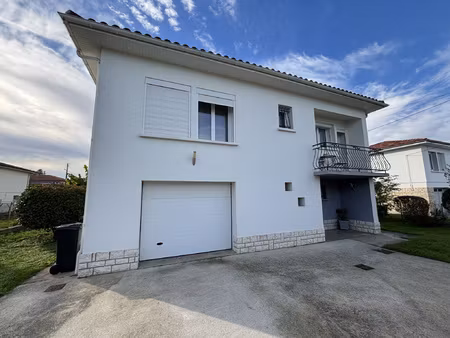 'eve' maison rénovée - 3 chambres- jardin- piscine