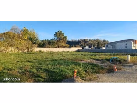 terrain 605 m² chabeuil