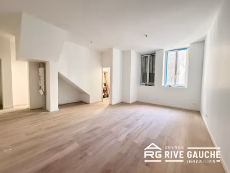 appartement rénové d'environ 50 m2 rez-de-chaussée centr