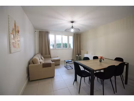 agréable appartement de 3 pièces en parfait état - proche to