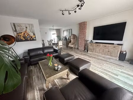 appartement villemomble 6 pièce(s) 153 m2