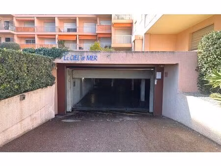 location stationnement  15 m² t- à roquebrune-cap-martin  210 €