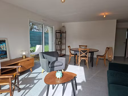 maison lumineuse au calme d'une impasse