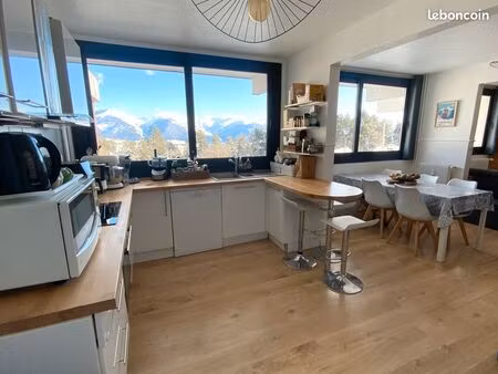 lot t4 + t2 ou t6 vue panoramique  1 parking privatif  2 grands boxes pour vélos et skis