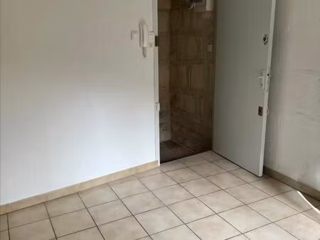 appartement 1 pièce 14 m²