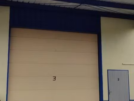 location pour stockage ou vehicules