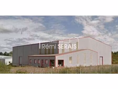 vente bureaux et commerces à alençon (61000) : à vendre / 1200m² alençon