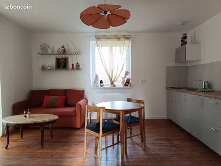 f2 meublé en rez-de-jardin