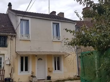 a louer maison à armes récemment rénovée