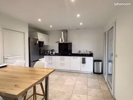 maison 200 m² avec jardin 4 chambres