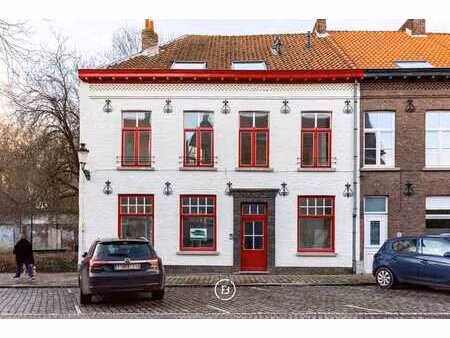 appartement en duplex lumineux à louer à bruges