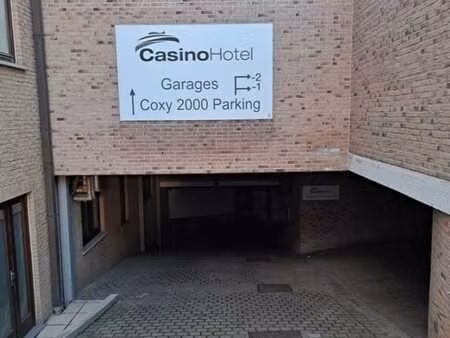 garage a louer dans le complex coxy 2000 au centre de koks