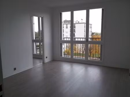 location appartement 3 pièces 66 m² à brétigny-sur-orge (91220)