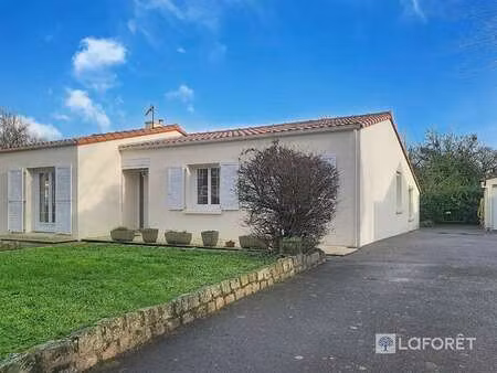 vente maison à port-saint-père (44710) : à vendre / 100m² port-saint-père
