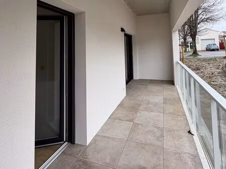 à louer – t3 neuf avec grande terrasse – résidence de standing