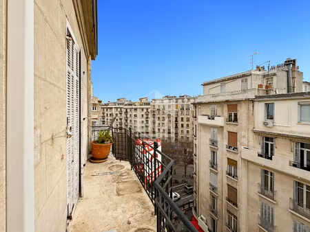 à vendre - appartement t3 de 84 m² - cinq avenues - dernier étage - traversant