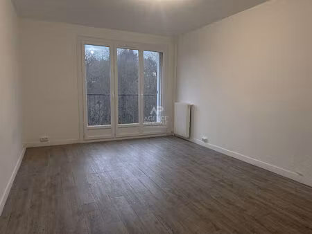 saint-germain-en-laye - proche lycée international - appartement 4 pièces 78 45 m²