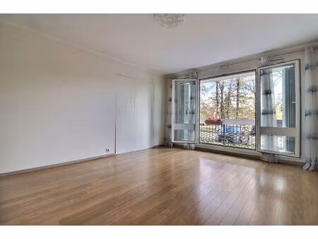 à vendre : appartement spacieux de 5 pièces à taverny