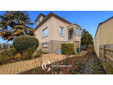 maison familiale avec sous-sol total -97 m² - 4 chambres - terrain 675 m² - quartier résid