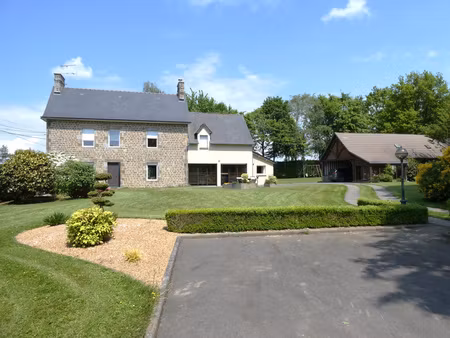 petite propriété de charme à la campagne