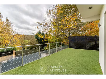 maison d'architecte avec terrasse et jardin