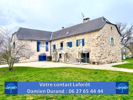 maison et petit gîte rieupeyroux 5 pièce(s) 147 m2