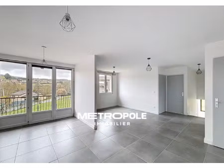 maison 77 m2 rénovée véranda terrain 900 m2 ternand