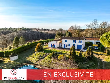 maison de maître avec parc arboré  grand garage  un t2 et piscine  à 15 minutes de brantôm