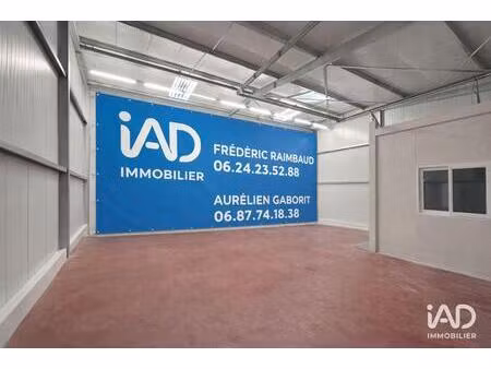 location local d'activités 200 m²