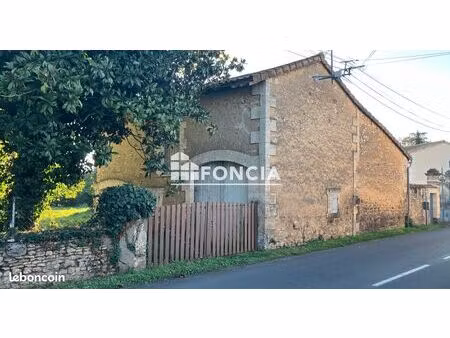 terrain avec grange à réhabiliter