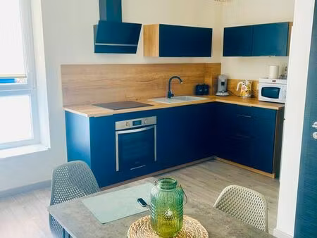 f2 rénové avec garage accès direct