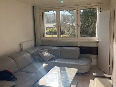 appartement 70m2meublé t3+cave+ chauffage et eau chaude et froide inclus- vue sur le parc 