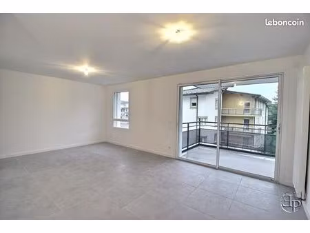 appartement 3 pièces 67 m²