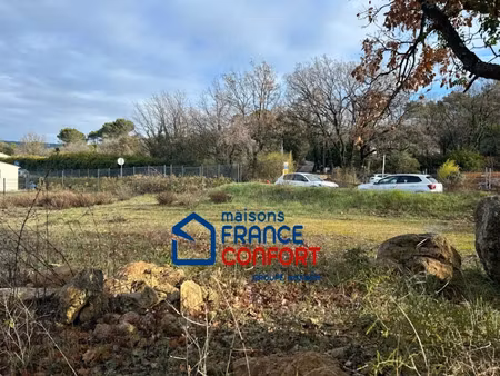 vente terrain 1016 m² à flayosc (83780)  157 500 €