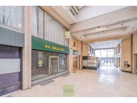 commerce idéalement situé centre de charleroi !